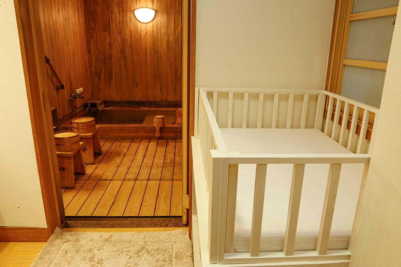 Hotel Kikunoyu Maniwa Exterior photo